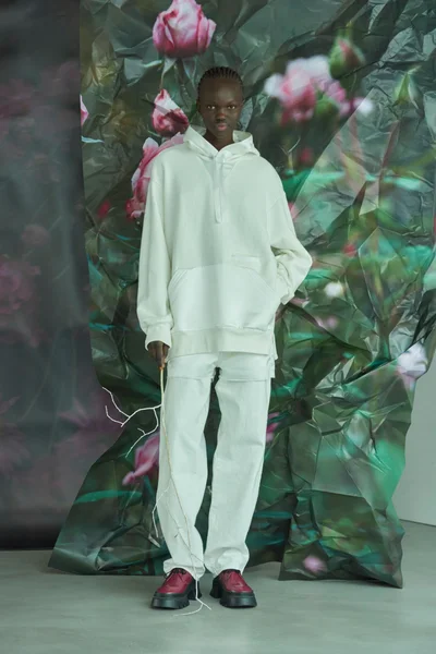 Look 29